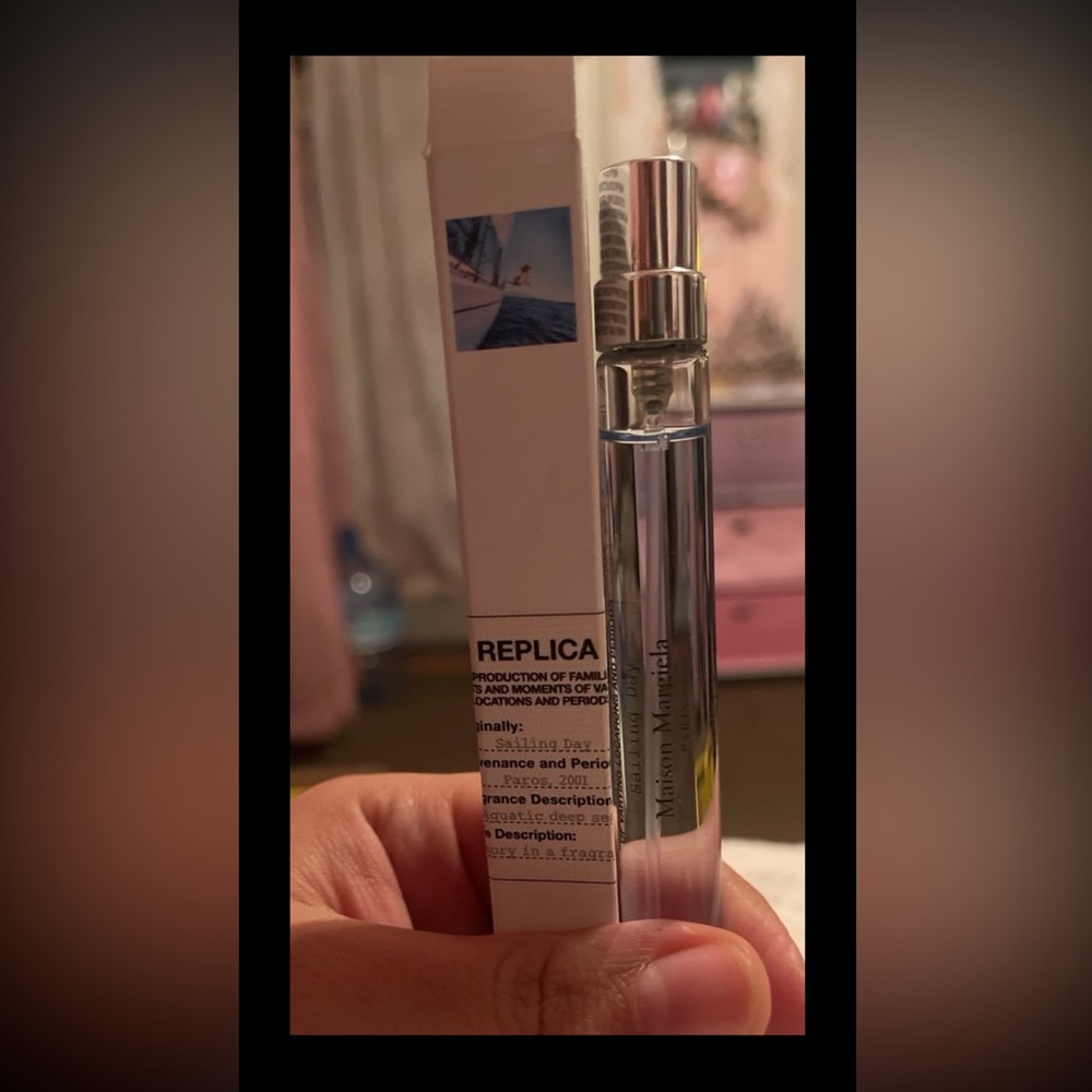 Replica sailing day edt travel spray